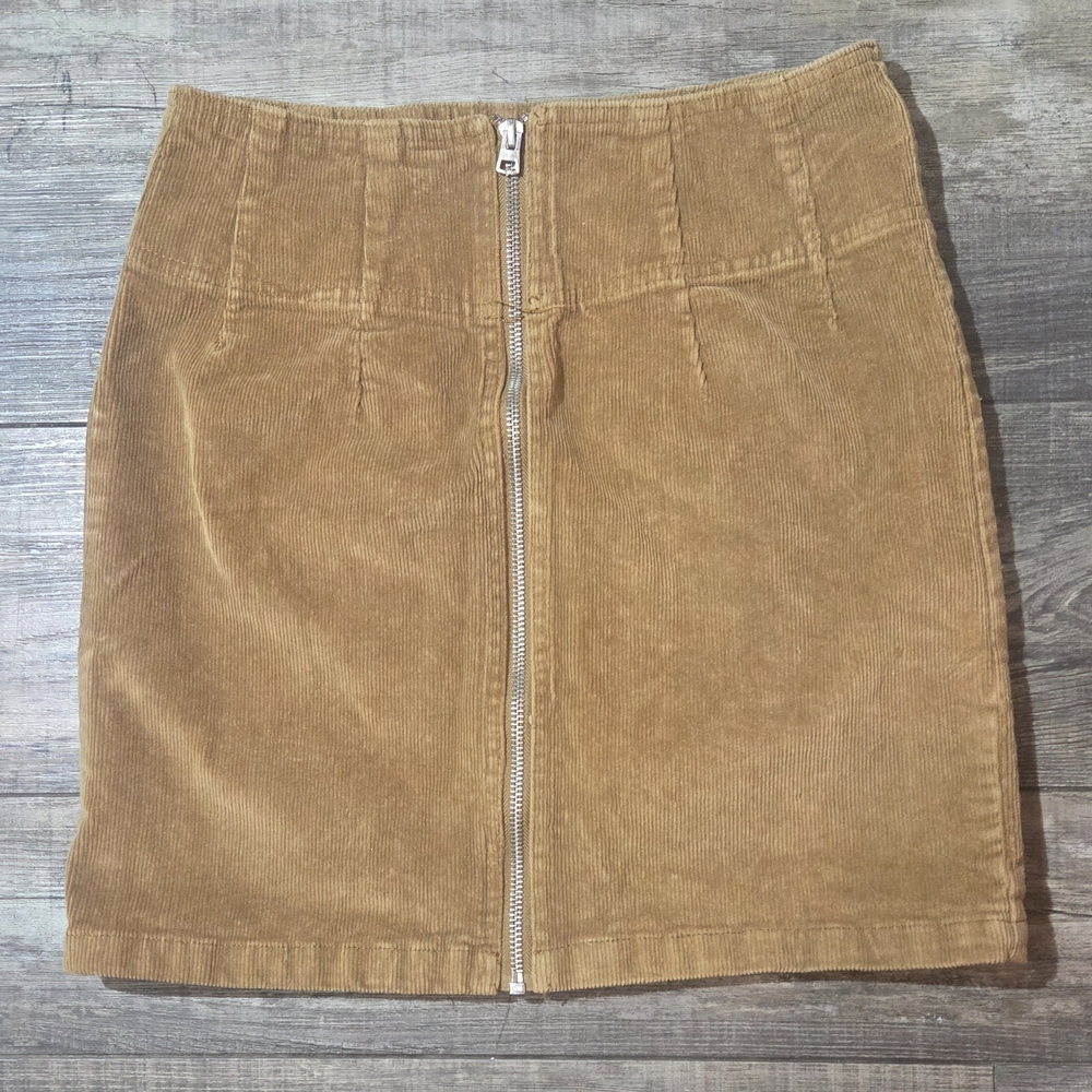 Chic And Vintage Tan Corduroy Zip-Front Pencil Skirt - 90s Y2k Size 2